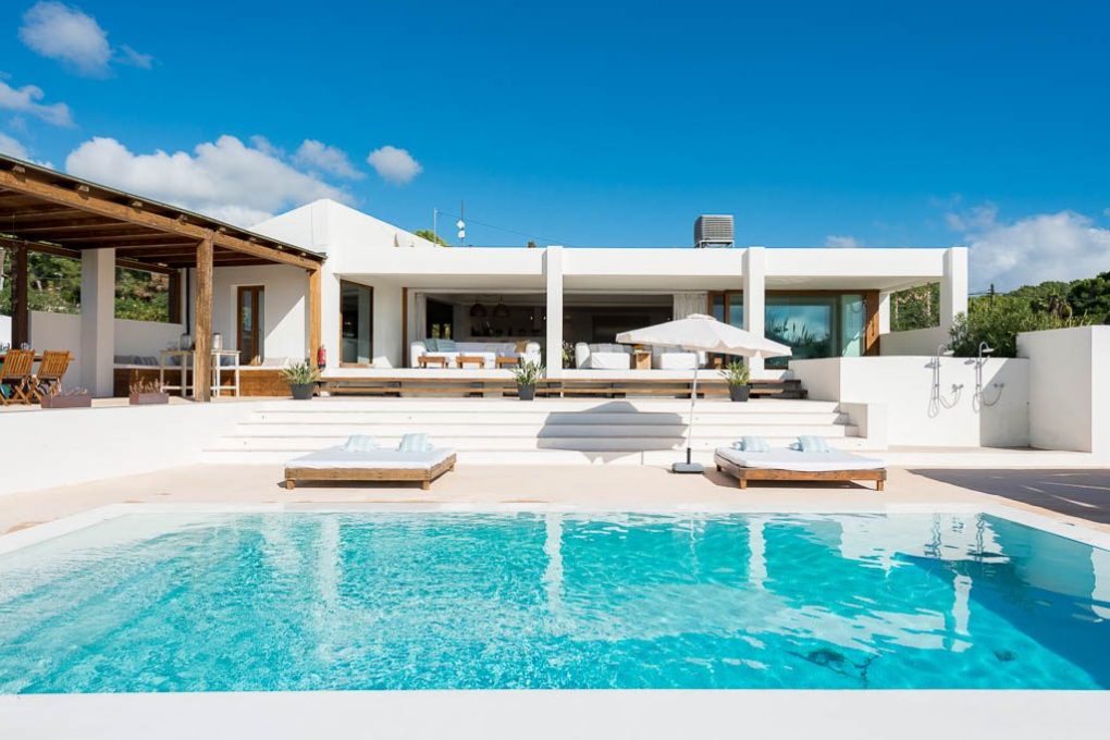 Holiday Rentals - Housing Ibiza | Villas for rent in ibiza.